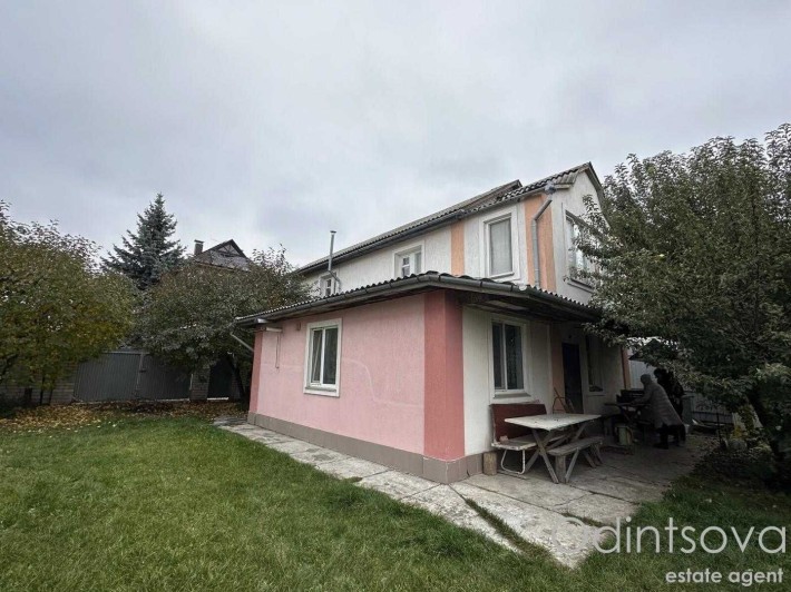 Продаж будинок в приміській зоні Києва у смт. Чабани - фото 1