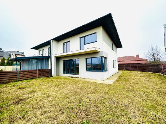 Будинок дуплекс Чабани Чабаны