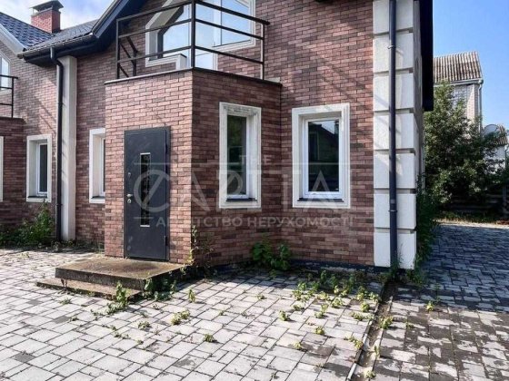 ПРОДАЖ Таунхауса після будівельників СУпер локація поряд метро Чабани Чабани