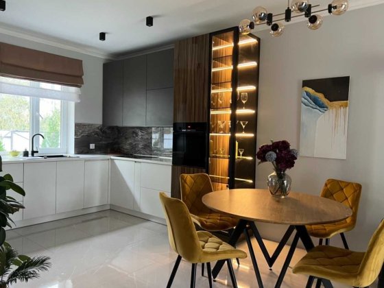 10км від столиці! Бориспільський р-н с.Гнідин. Новий будинок + ремонт.