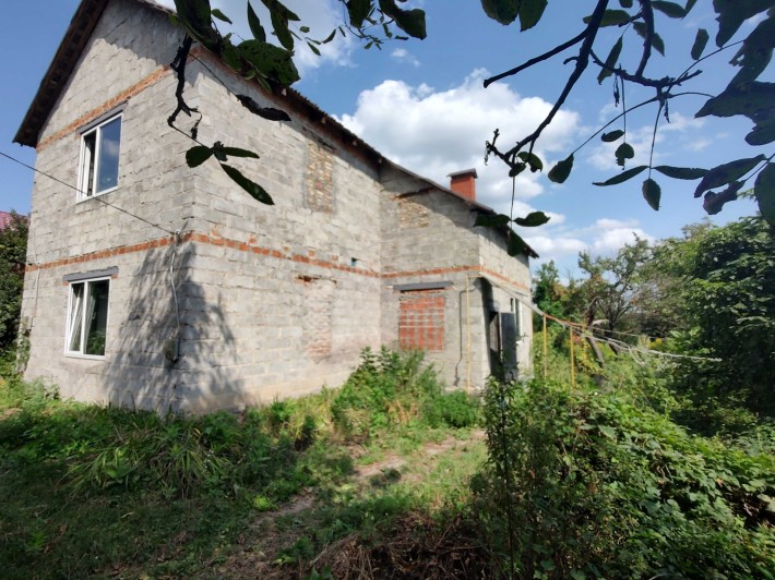 Продажа жилого дома с большим участком - фото 1