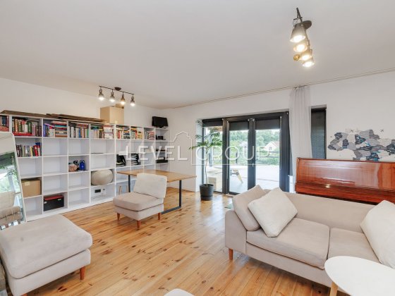 Продаж будинку у Лісниках, 275 м², 15 соток Лісники