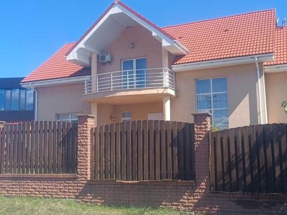 Автономний котедж 205 м/Котеджне містечко/ парк Межигір'я/14 сот/ Без Нові Петрівці