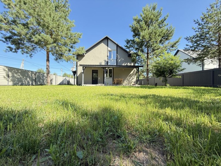 Будинок в Гореничах в мальовничому місці - фото 1