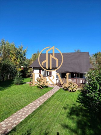 Будинок в Лісниках (вул. Лугова) з ремонтом - фото 1