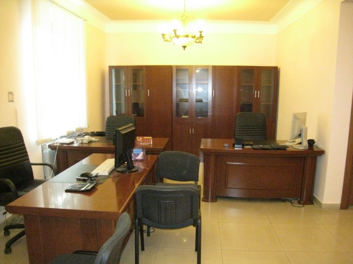 Продам помещение 1 эт. не жилой фонд,красная линия ул.Криворожская - фото 1