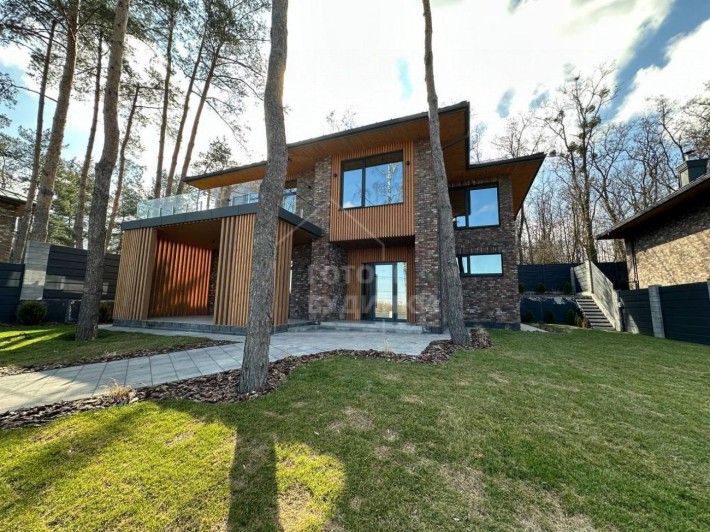 Просторий будинок у Віта-Поштовій з ремонтом - фото 1