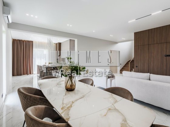 Продажа дома Лесники Будинок з ремонтом 220кв, 12 соток Новообуховская Лісники