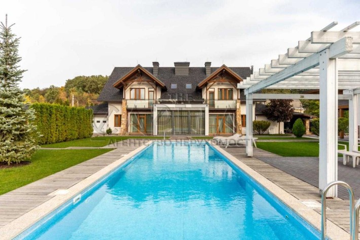 Продажа дома с бассейном и сауной, Лесники - фото 1