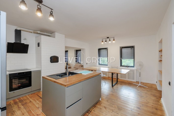 Продаж будинку у Лісниках, 275 м2, земля 15 соток - фото 1