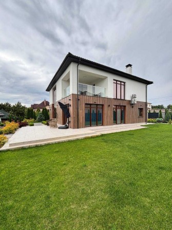 Продаж стильний будинок+гостьовий,новий ремонт с.Лісники - фото 1