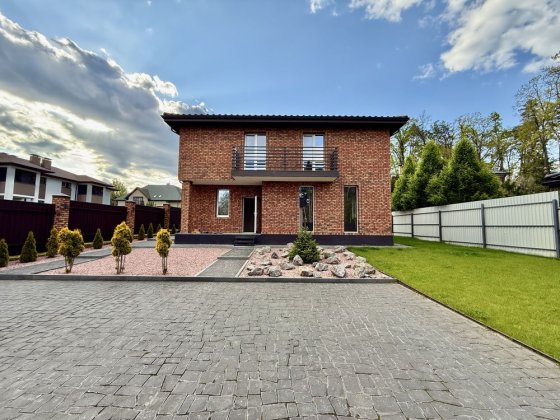 Будинок із максимальною комплектацією у котеджному містечку, Стоянка! Стоянка