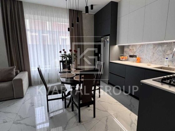 Новий будинок в Стоянці. Зручний виїзд Стоянка