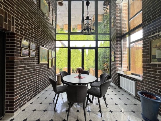 Дом с гаражом. Газ Стоянка