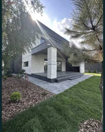 Продаж БУДИНКУ В Ходосівці 216 м2 на 8.5 сотках ГАЗ електрика 17 кВт - фото 1