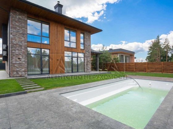 Продаж/Будинок /240 м2/Києво-Святошинський район/Ходосівка/вул. Ягідна Ходосівка