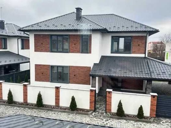 Продаж  БУДИНКУ в Ходосівці 194 м2 на 5 сотках навіс на авто Ходосівка