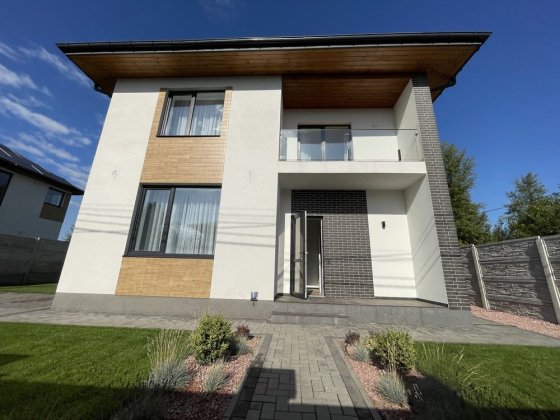 Продаж будинку з ремонтом! Гарний район! Гореничі Гореничи