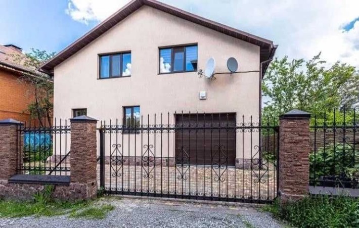 Будинок біля озера з каміном та 5 спальнями, 12 км від міста - фото 1