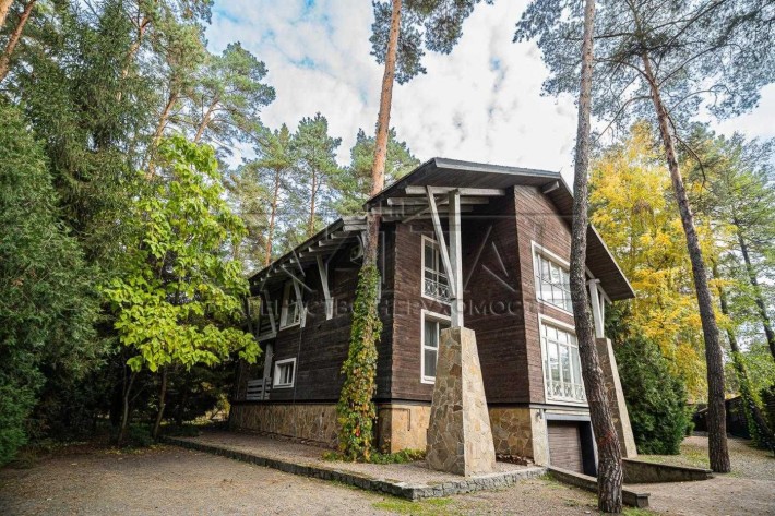 Продаж будинока без ремонта/зі SPA басейном у сосновому лісі/Романків - фото 1