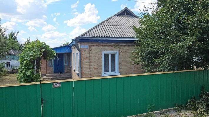 Цегляний будинок, в місті Яготин - всі комунікації. Є ВІДЕООГЛЯД - фото 1