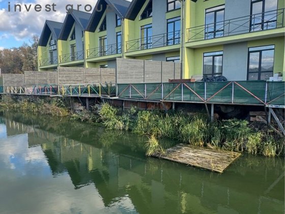 Таунхаус Стоянка є ГАЗ Стоянка