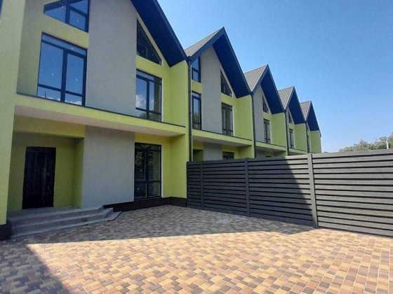 Продаж таунхауса 100м2 в  тг Білогородська, 2 км від села Стоянка. Стоянка