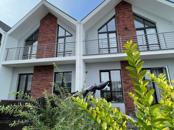 Готовий Таунхаус чекає свого власника. Стоянка -2. Ірпінь Стоянка