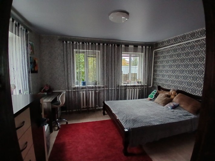 Продам частину будинку  терміново в м. Сквира, з окремим подвір'ям. - фото 1