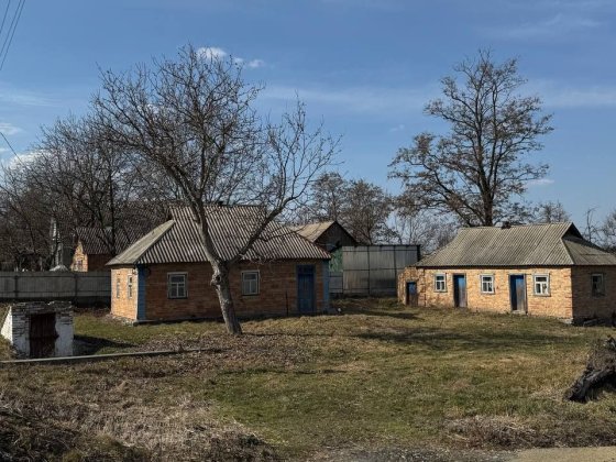 Дім,Хата в с.Росава Миронівка