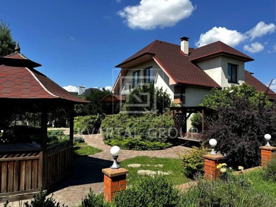 продаж будинку з чудовою територією Бородянка