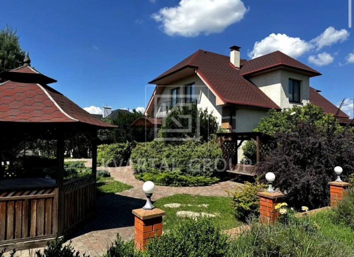 продаж будинку з чудовою територією - фото 1