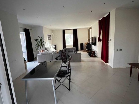 Продам будинок з ремонтом, меблями біля Києва. 156 м². Ділянка 12 сот Бородянка