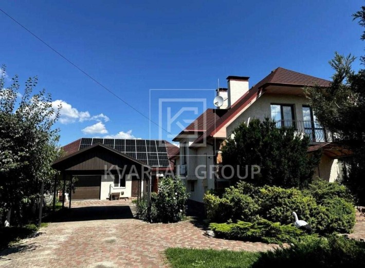 Просторий будинок 150 м² + гостьовий 80 м² у центрі Бородянки - фото 1