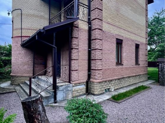 Продам котедж,Глеваха смт, Фастівський р-н, Київська обл Глеваха