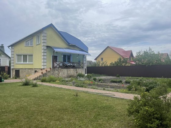 Заміський приватний будинок з ділянкою та окремою сауною Клавдієво-Тарасове