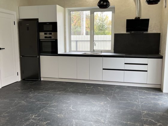 Будинок з ремонтом 110 кв.м, 6 соток Блиставиця