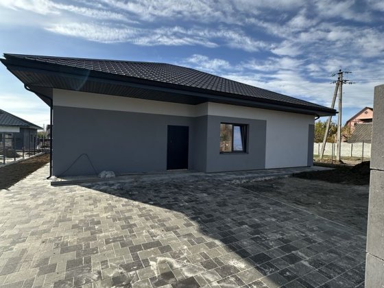 Продаж сучасного будинку Гнатовка