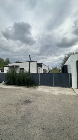 Продам будинок з ремонтом, меблями, технікою і автономним живленням. - фото 1