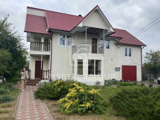 Продам будинок з РЕМОНТОМ та великою ділянкою 25соток-предмісті Києва Забуччя