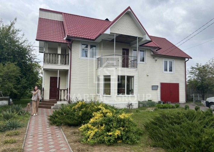 Продам будинок з РЕМОНТОМ та великою ділянкою 25соток-предмісті Києва - фото 1