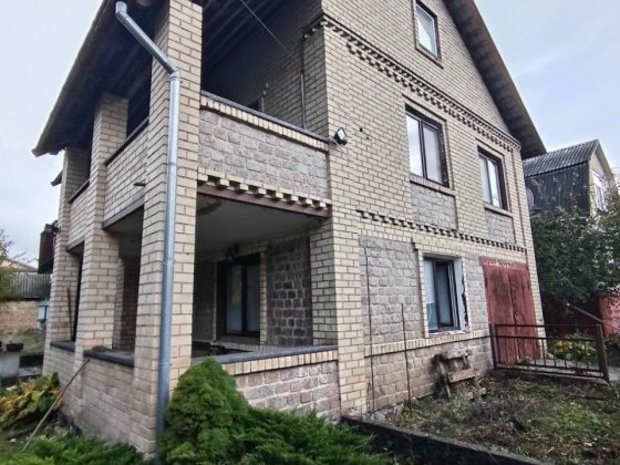 Будинок в с. Зазим'я Зазимье