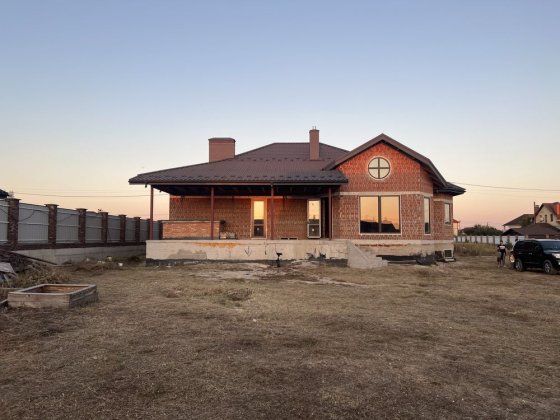 Продажа от собственника!! Дом в селе Иванковичи Іванковичі