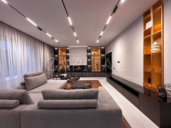 Продаж ексклюзивного будинку в Іванковичах, Преміум рівень, ТОП цена Иванковичи