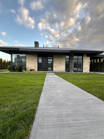 Витвір мистецтва з ТРАВЕРТИНУ. Центральні комунікаціі, газ є. - фото 1