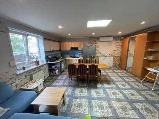 Продам 2-поверховий будинок LM Круглик