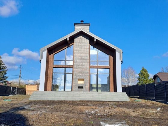Новий Hi-tech Барнхаус 239 м², Іванковичі, Київська область — продаж б Круглик