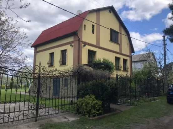 Приватний будинок у мальовничому районі біля Київського водосховища - фото 1