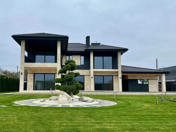 Продаж неймовірно котеджу у с. Лютіж Лютіж