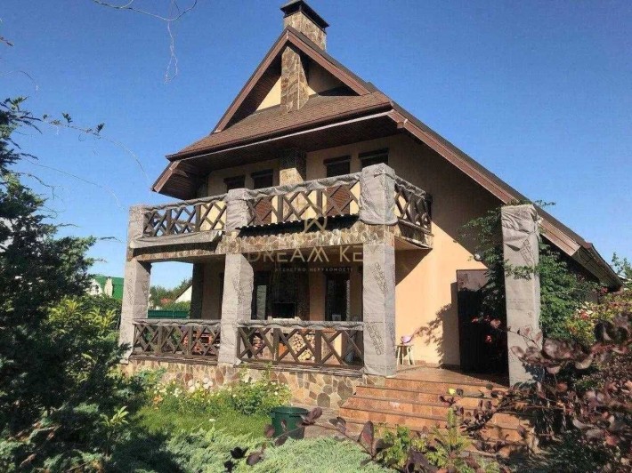 Продам дом без комиссии, 3ком, газ, камин, лес Лютиж - фото 1